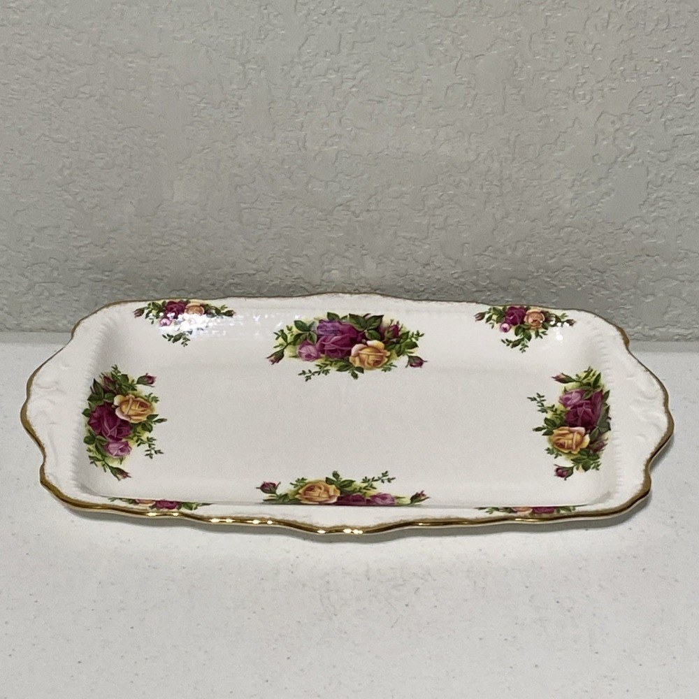VTG Royal Albert Old Country Roses Sandwich Snack Cracker Tray Dish England 1962